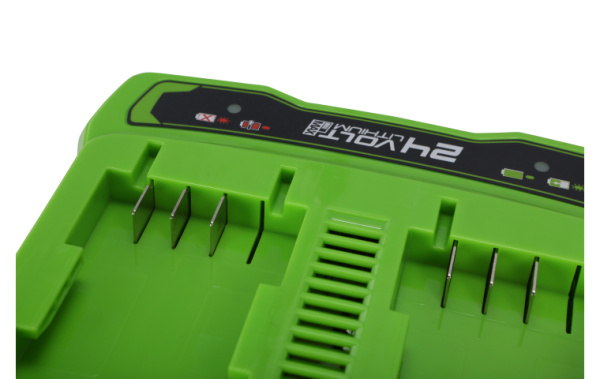 Зарядное устройство на 2 слота GreenWorks G24X2UC2, 24В