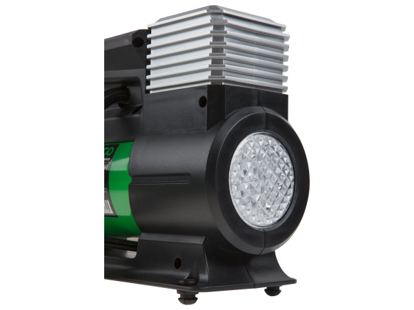 Компрессор автомобильный ECO AE-028-2 (12 В, 280 Вт, 70 л/мин, 2 цилиндра, 10 бар (манометр 7 бар), фонарь, сумка)