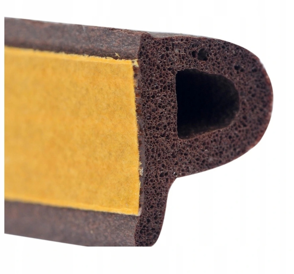 Уплотнитель для окон "тип P" 9x5,5 мм коричневый (1 пог.метр)  Tytan Professional 91553