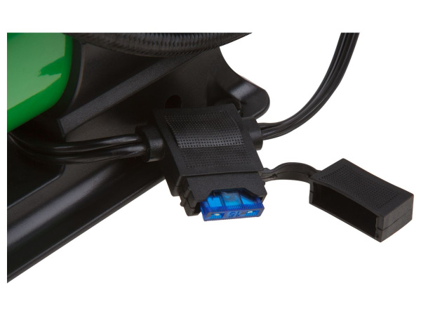 Компрессор автомобильный ECO AE-028-2 (12 В, 280 Вт, 70 л/мин, 2 цилиндра, 10 бар (манометр 7 бар), фонарь, сумка)