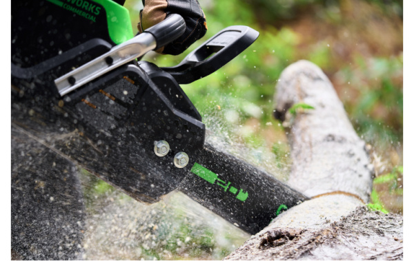 Пила цепная аккумуляторная GD82CS51 82В (в комплекте АКБ 5А/ч + ЗУ) Greenworks