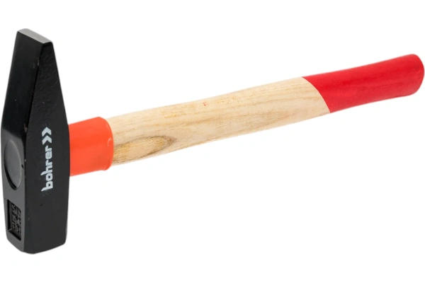 Молоток слесарный 500г с дер. рукояткой Bohrer 45012051